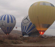 Hot-air ballooning in the rain // © 2010 Janeen Christoff Hot-air ballooning in the rain // © 2010 Janeen Christoff